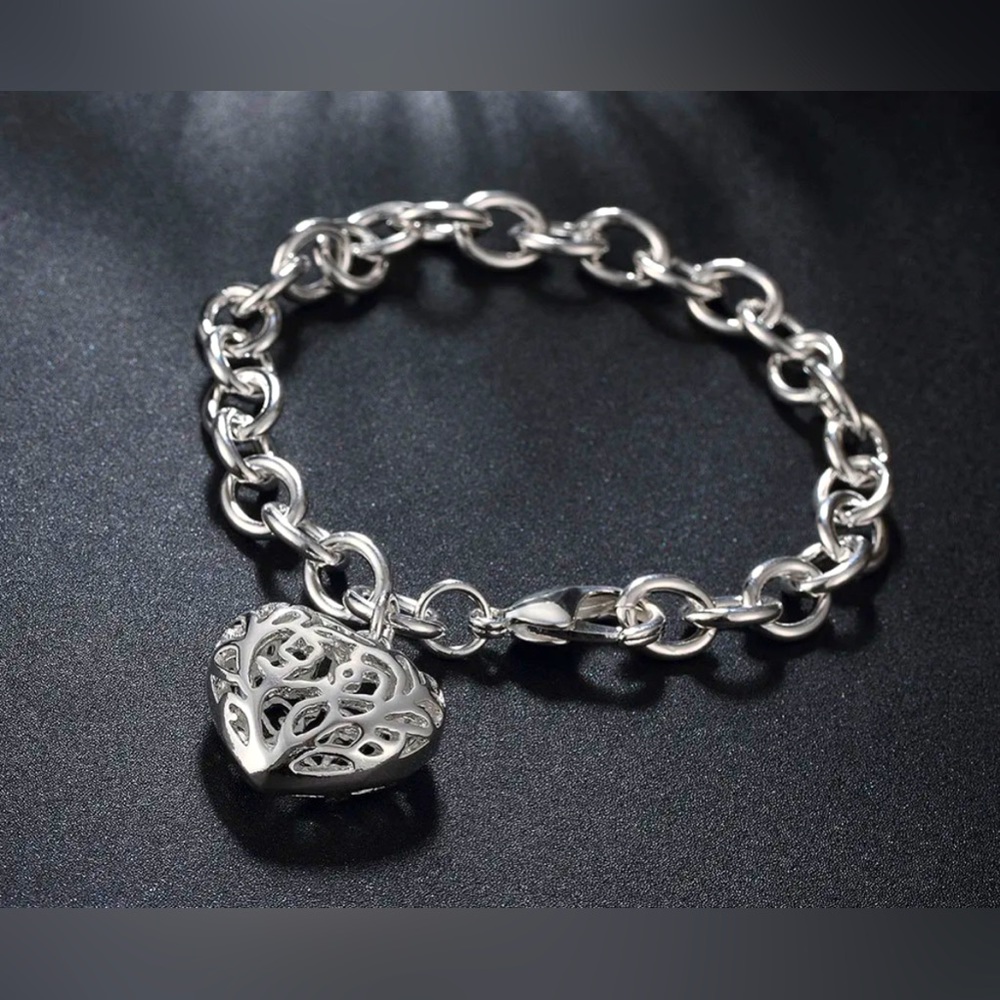 SOLD New Silver Filled Womens Filigree Heart Charm Bracelet Bangle 8.0" - Picture 2 of 5